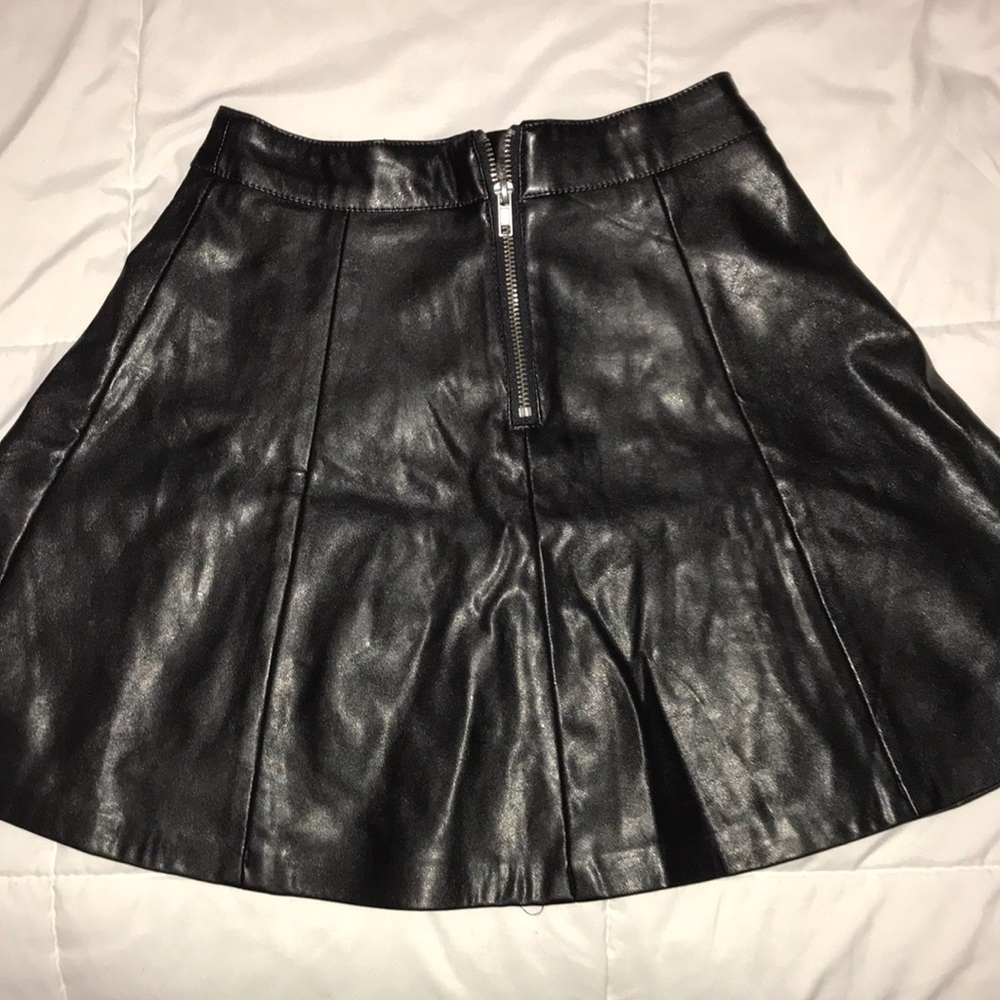 leather skirt